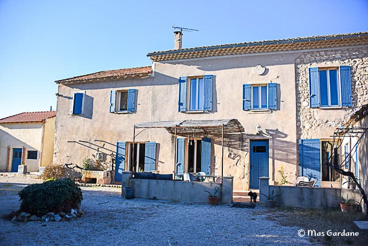Mas Gardane: destination wedding venue in 84210 Pernes-les-Fontaines, France