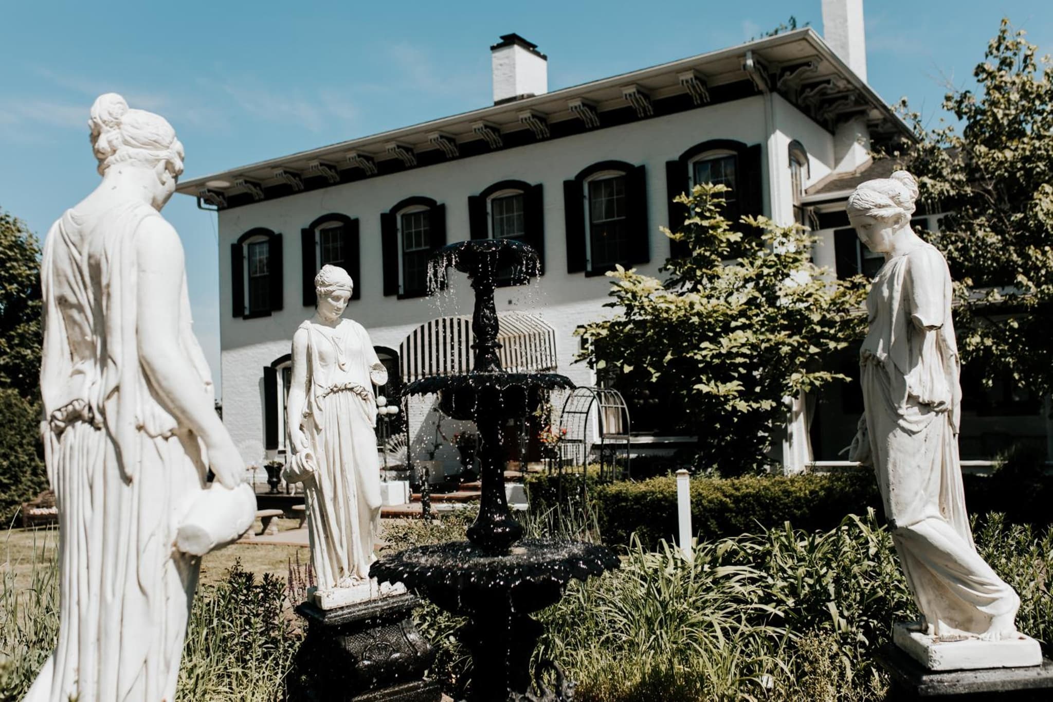 Maxwell Mansion Hotel, wedding venue in Lake Geneva, United States