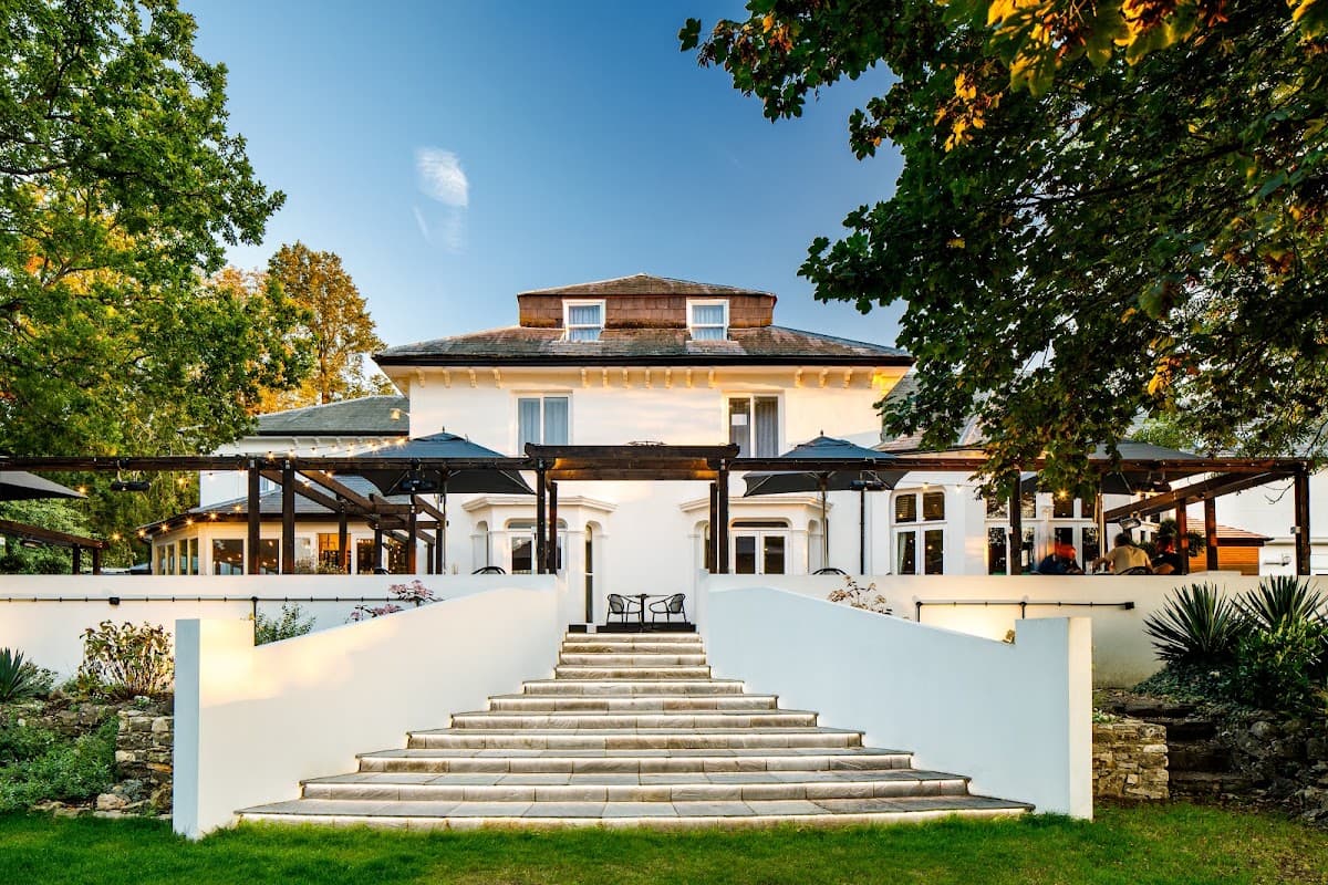Mercure Oxford Hawkwell House Hotel: destination wedding venue in Oxford OX4 4DZ, UK