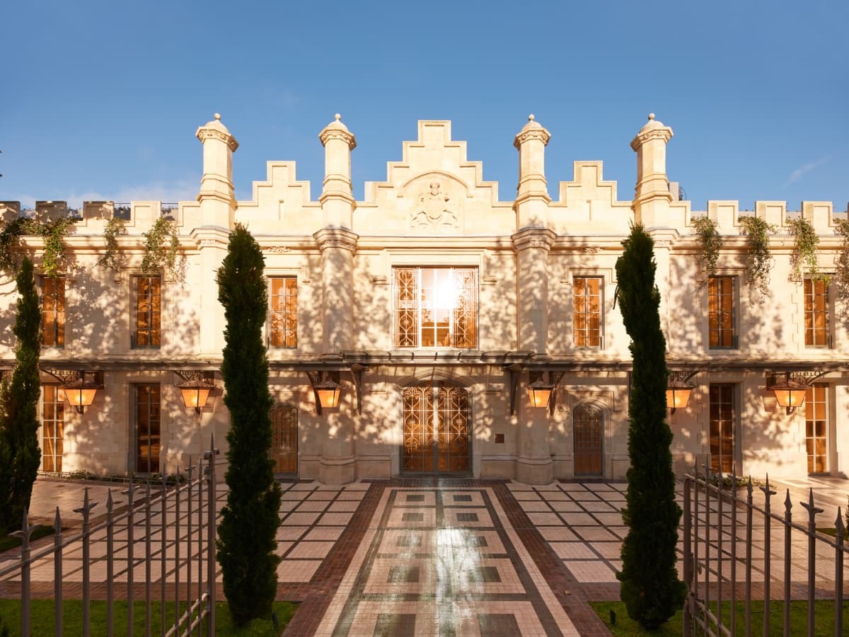 Mondrian Bordeaux Les Carmes: destination wedding venue in 33300 Bordeaux, France