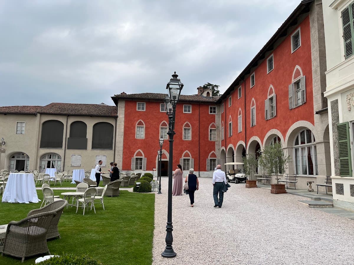 Morozzo Castle: destination wedding venue in Morozzo, Italy
