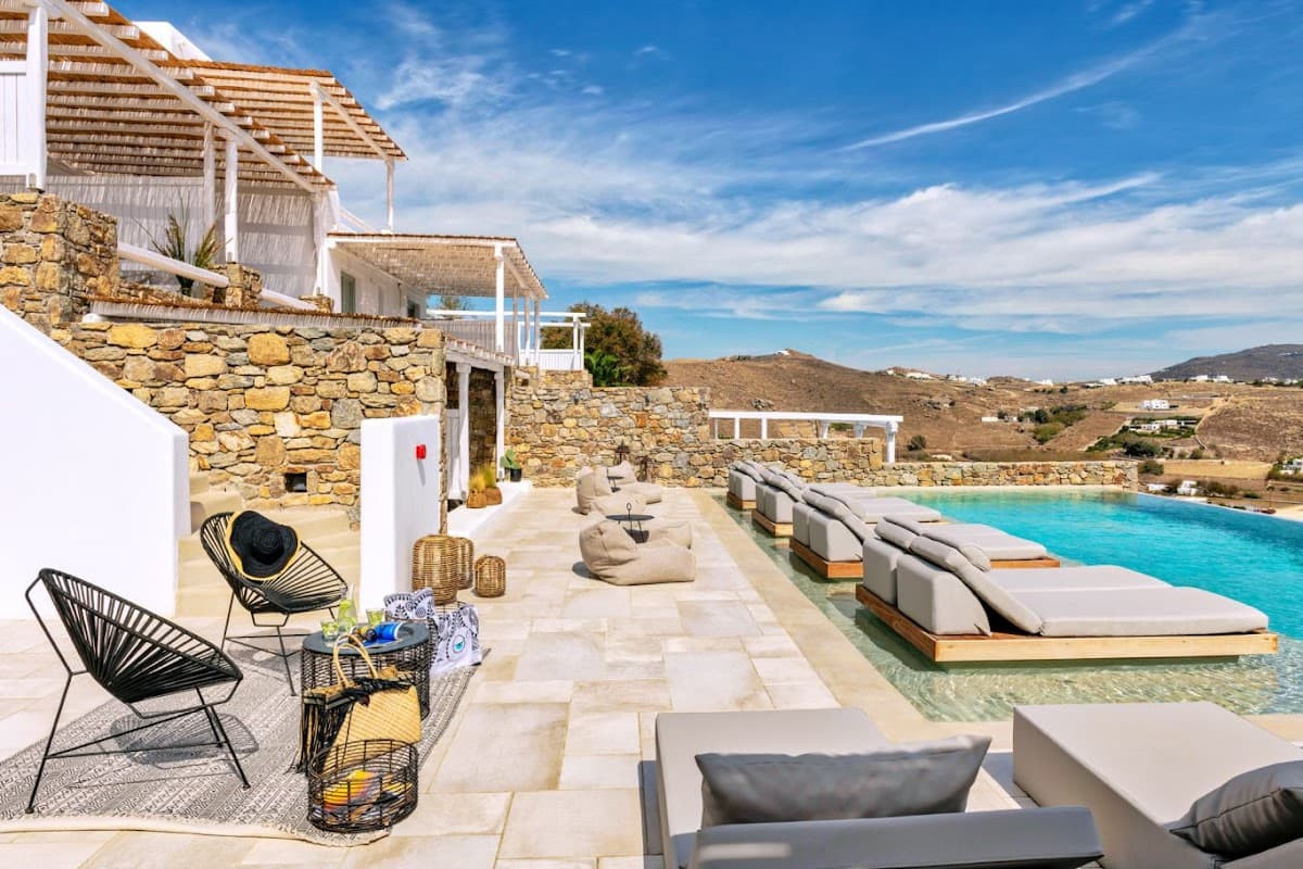 Mykonos Bliss | Cozy Suites: destination wedding venue in Mikonos 846 00, Greece