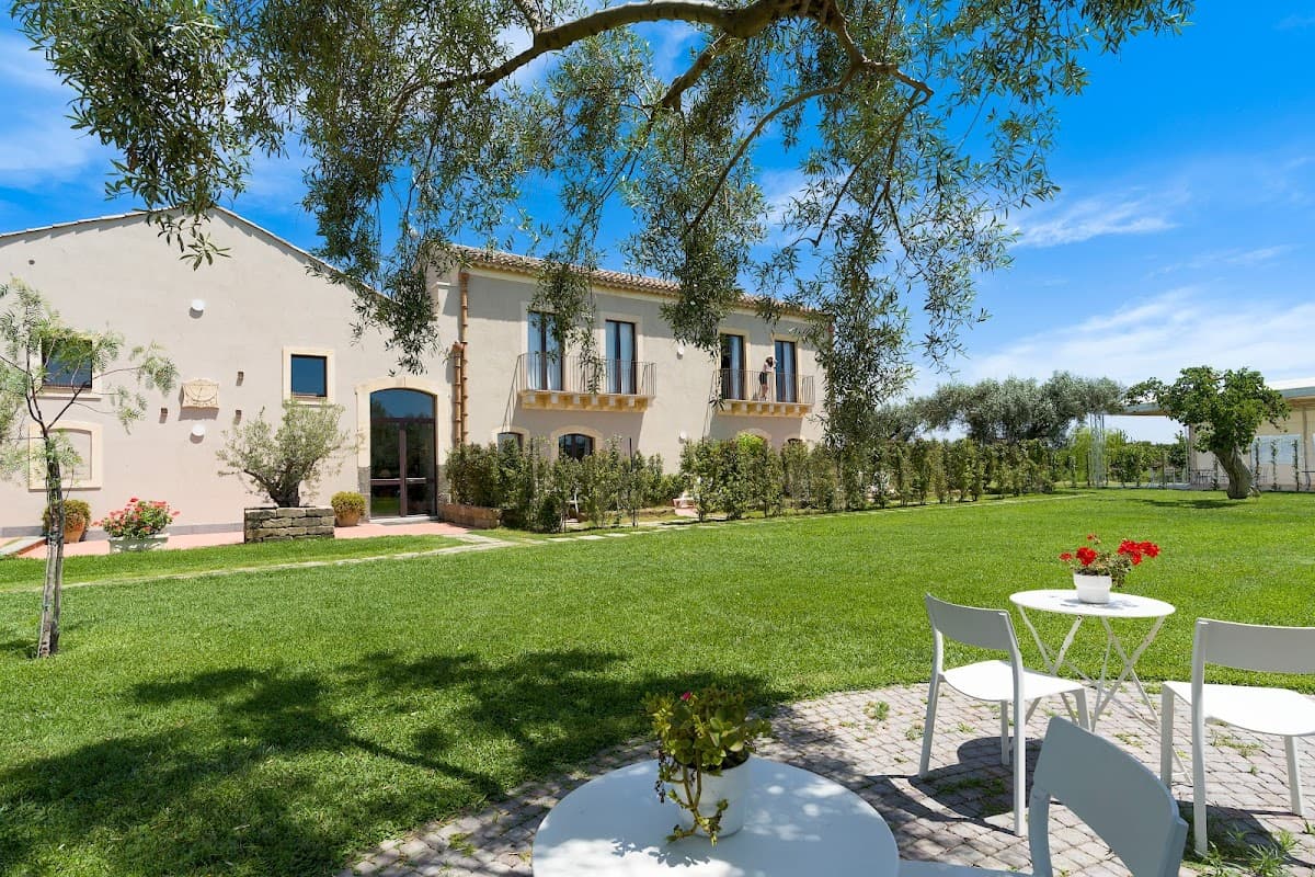 Nèroli Bio Relais: destination wedding venue in 95032 Belpasso CT, Italy