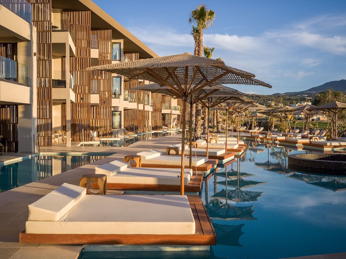 Nalu Resort & Spa: destination wedding venue in Adelianos Kampos 741 50, Greece