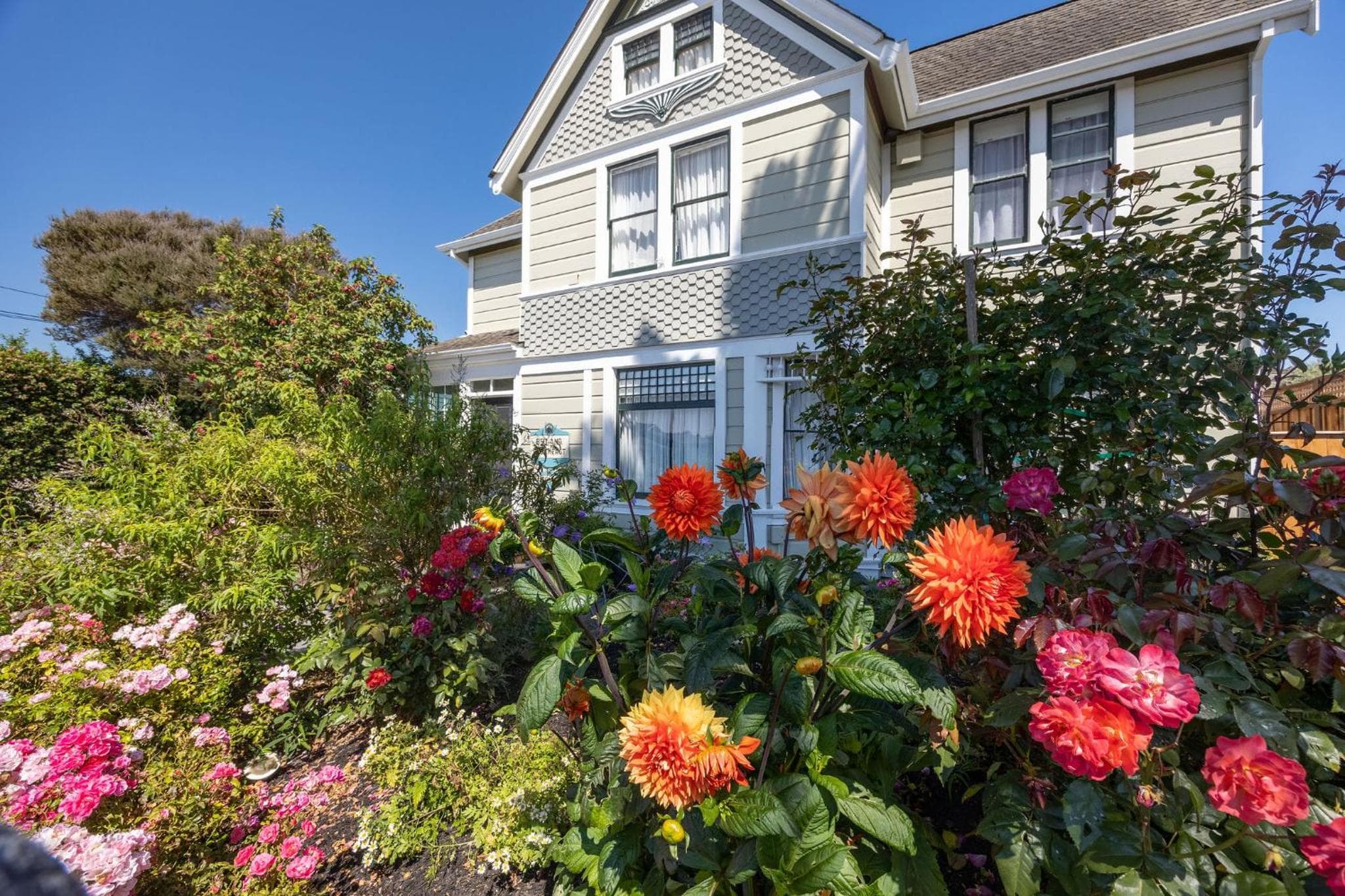 Nantucket Whale Inn, Half Moon Bay, wedding venue in Half Moon Bay, United States