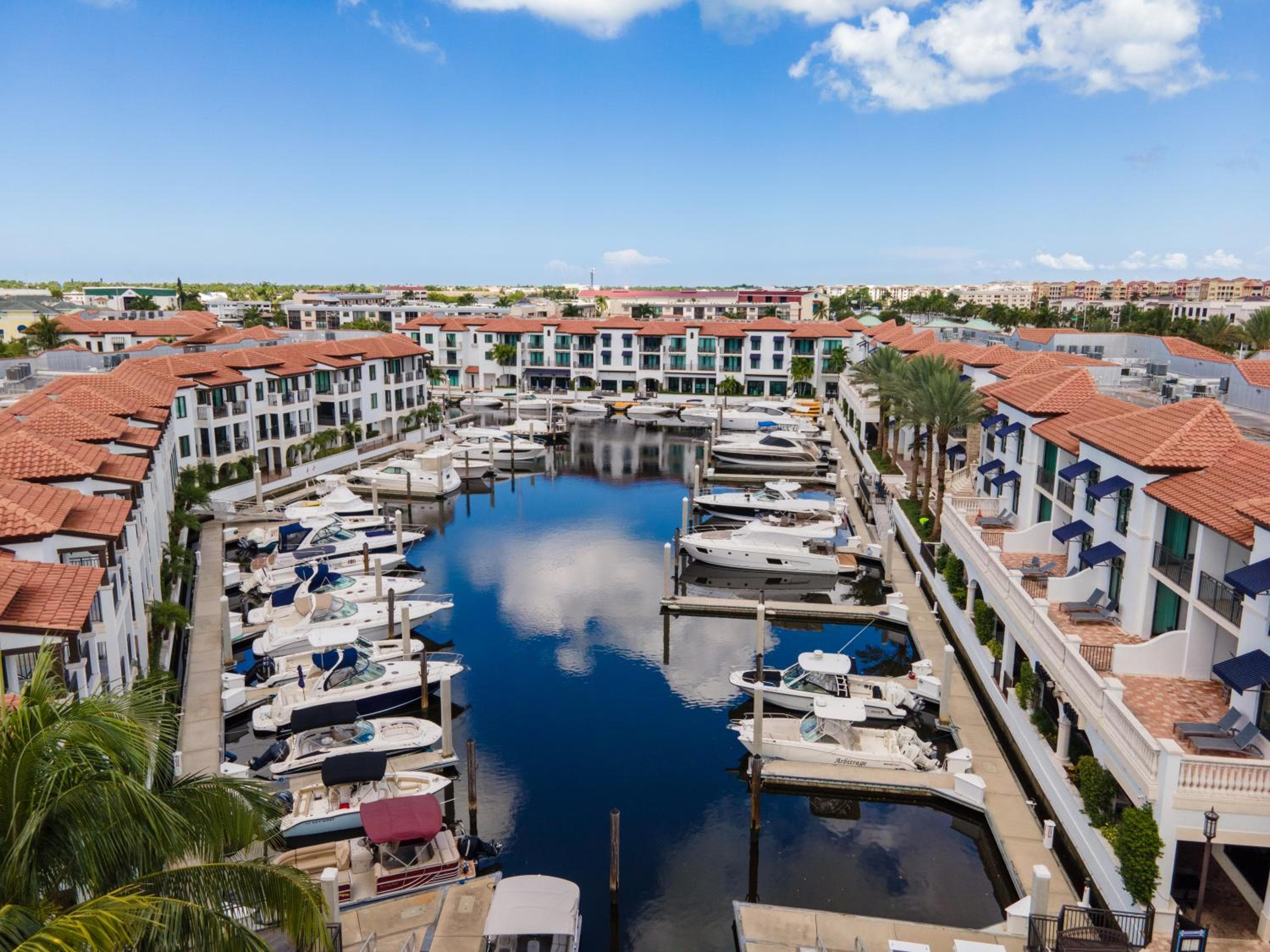 Naples Bay Resort and Marina, wedding venue in Naples, United States