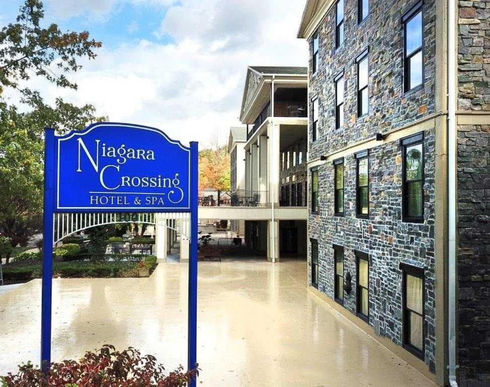 Niagara Crossing Hotel and Spa, wedding venue in Lewiston, United States