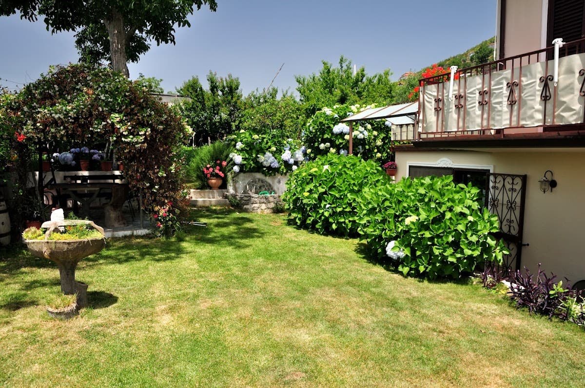 Nido Degli Dei: destination wedding venue in 80051 Agerola NA, Italy