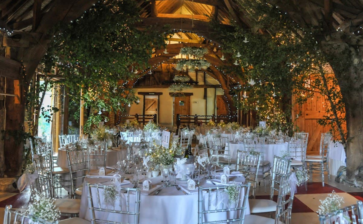 Notley Tythe Barn: destination wedding venue in Aylesbury HP18 9ER, UK