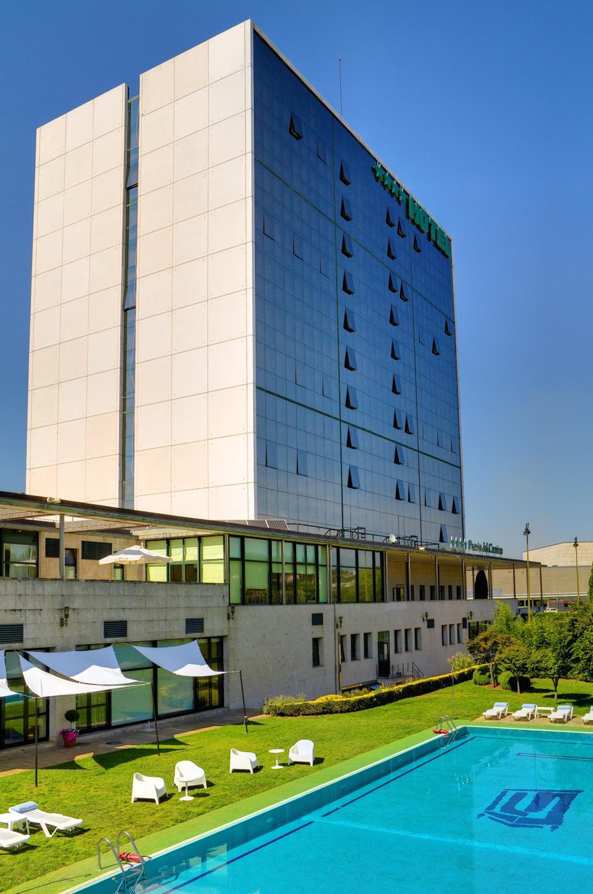 Oca Puerta del Camino Hotel, wedding venue in Santiago de Compostela, Spain