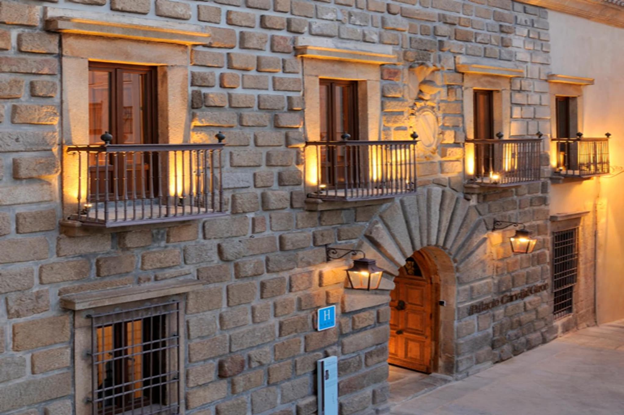 Palacio Carvajal Girón, wedding venue in Plasencia, Spain