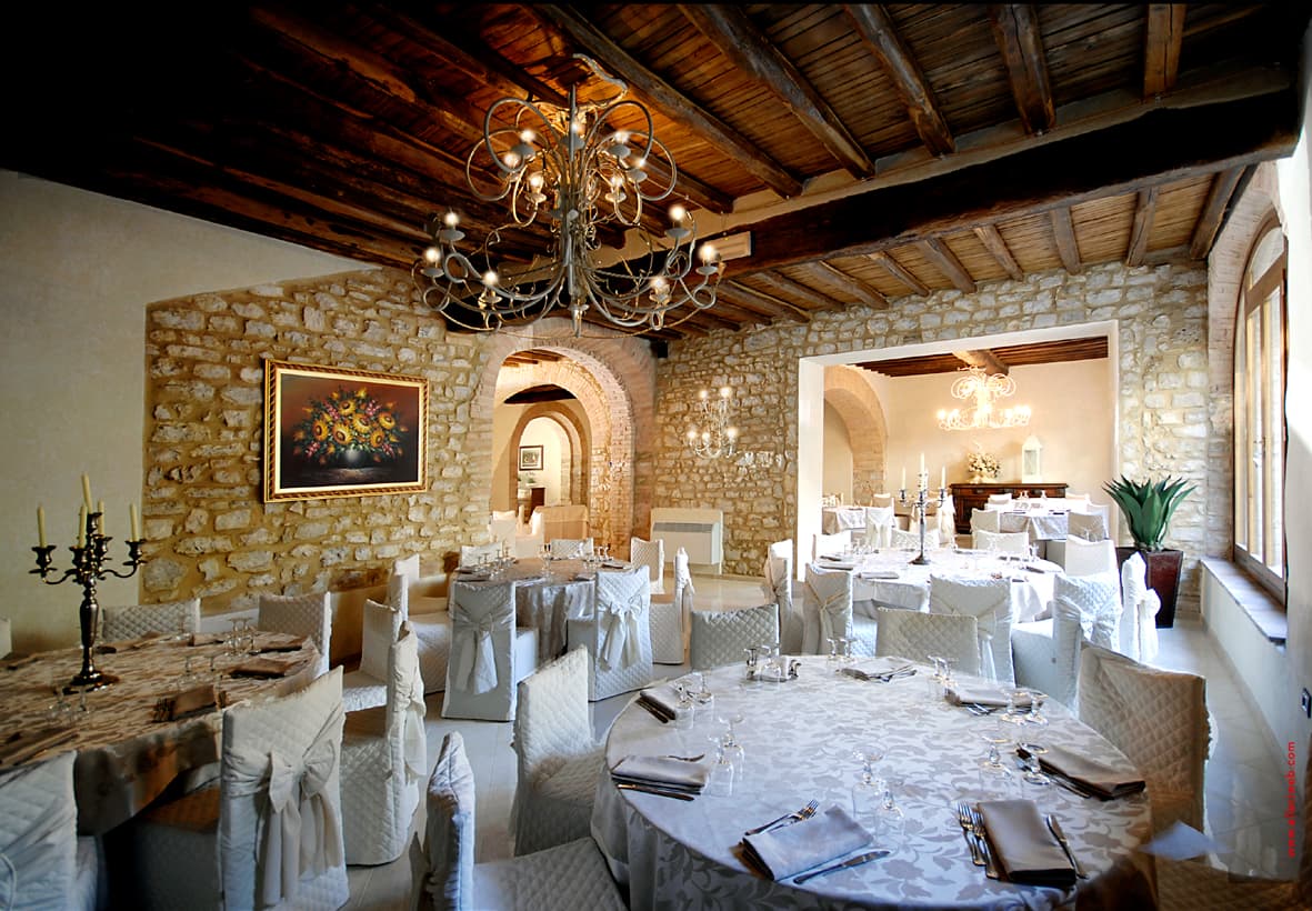 Palazzo del Papa: destination wedding venue in 06049 Spoleto PG, Italy