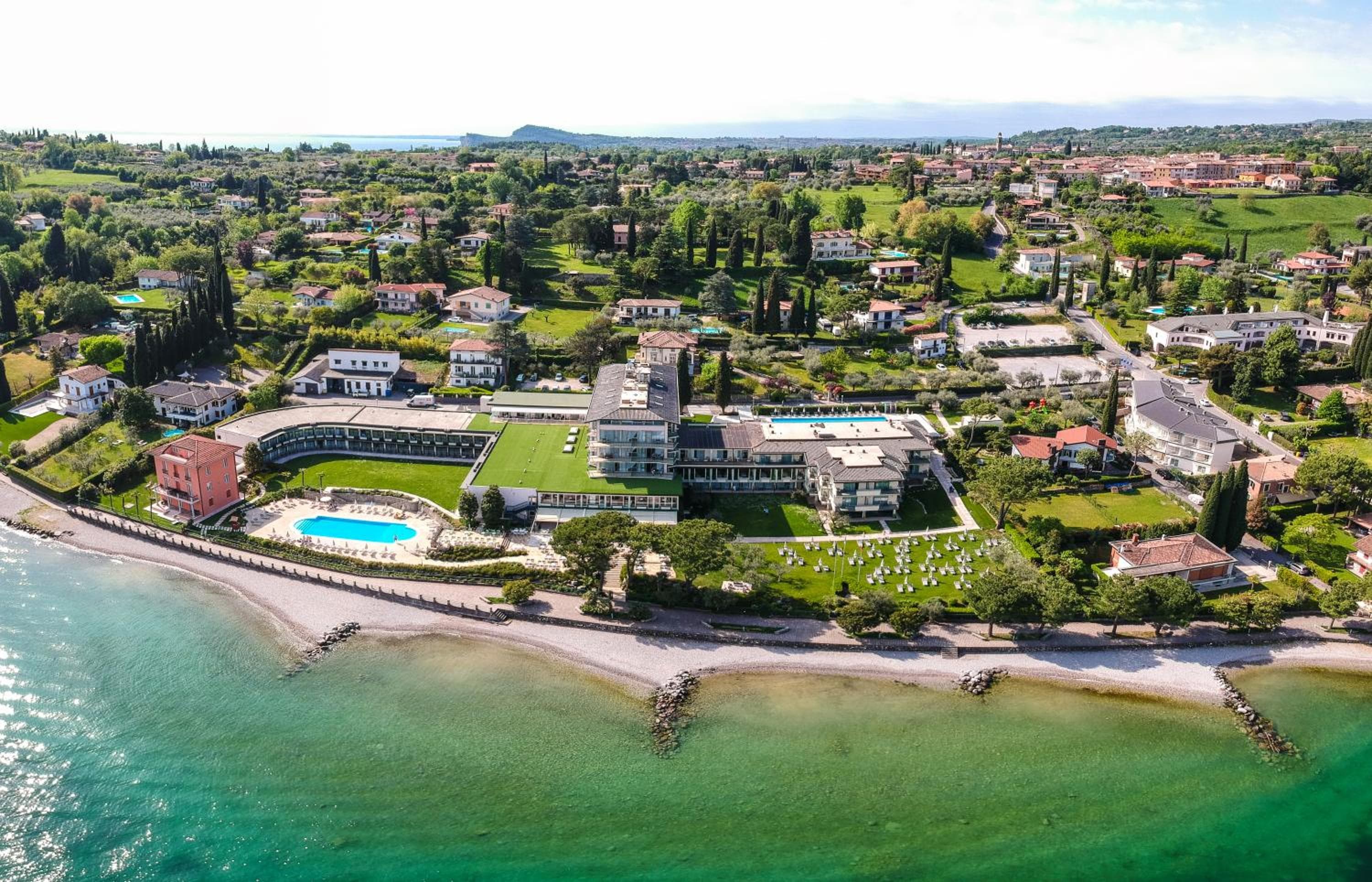 Park Hotel Casimiro Village - Blu Hotels, wedding venue in 25010 San Felice del Benaco BS, Italy