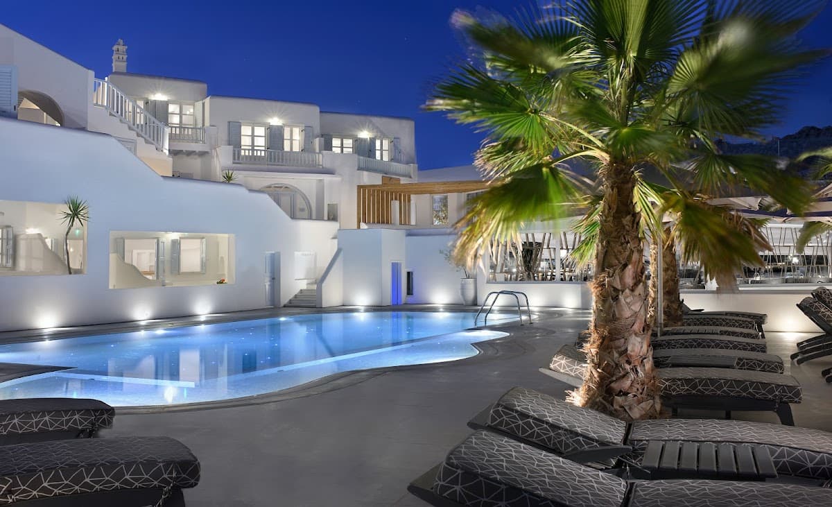 Petinos Beach Hotel: destination wedding venue in Platis Gialos 846 00, Greece