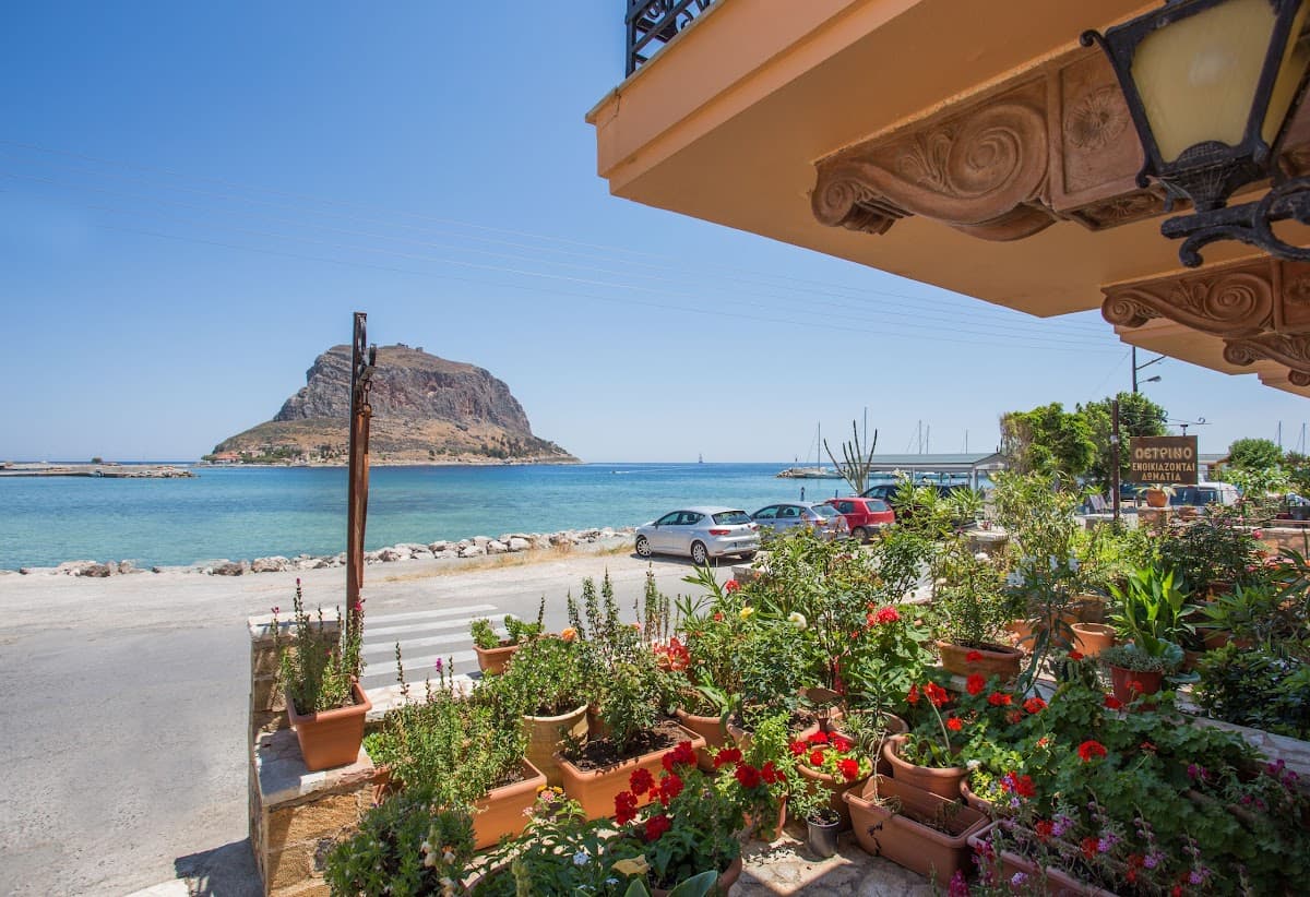 Petrino Guesthouse: destination wedding venue in Gefira 230 70, Greece