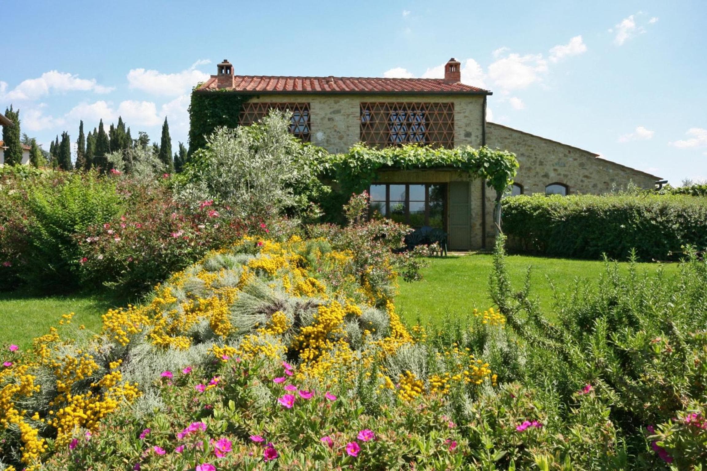 Podere Il Pino, wedding venue in Poggibonsi, Italy
