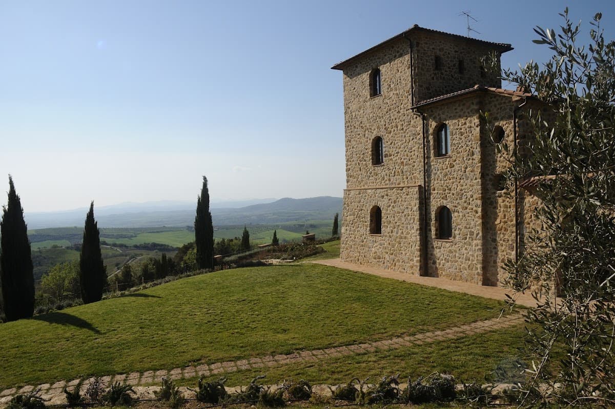 Podere Montale Winery: destination wedding venue in 58038 Seggiano GR, Italy