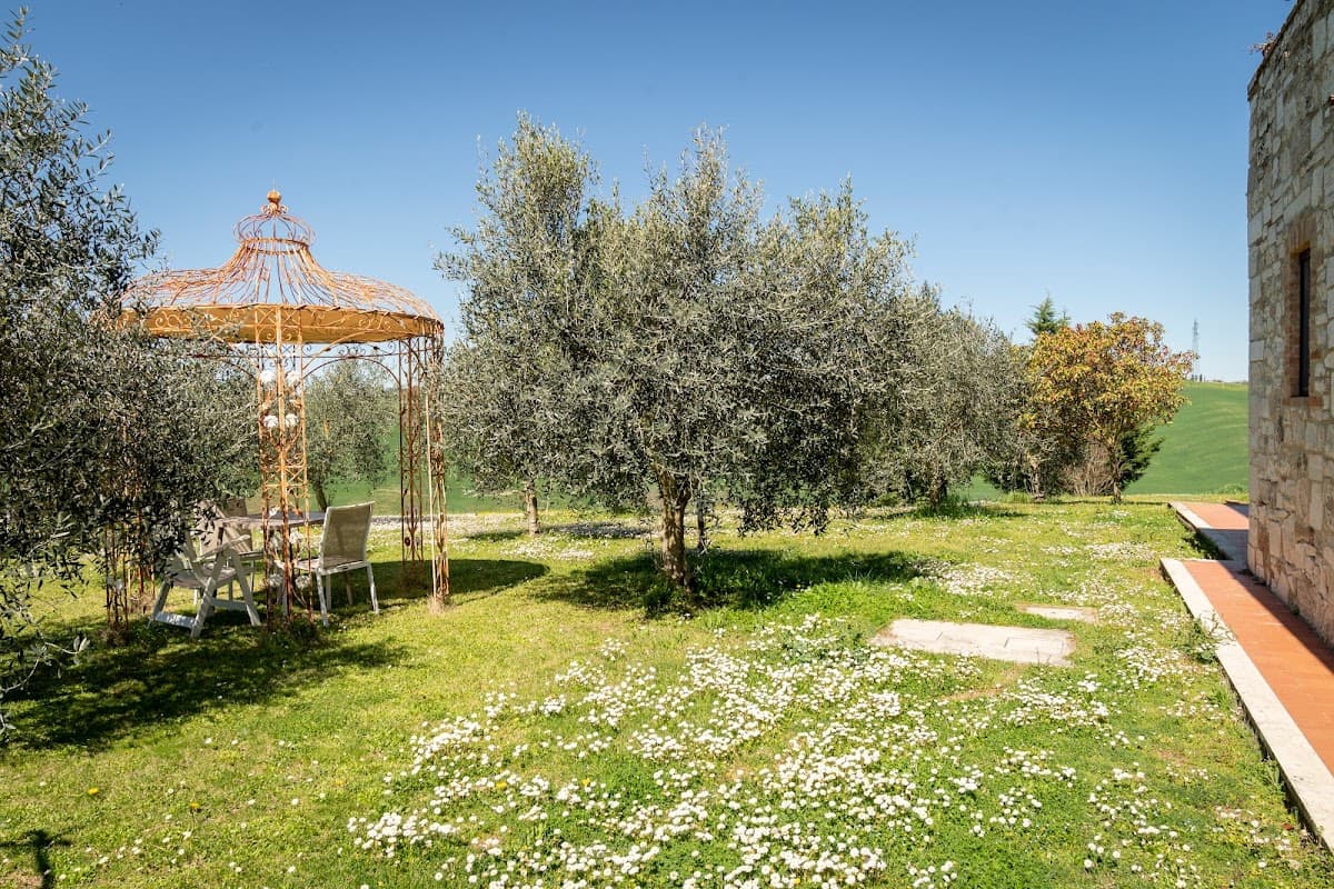 Podere Sant'Antonio: destination wedding venue in 53041 Monte S. Marie SI, Italy