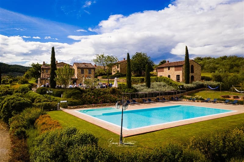Poggio Cennina Resort: destination wedding venue in 52021 Bucine AR, Italy
