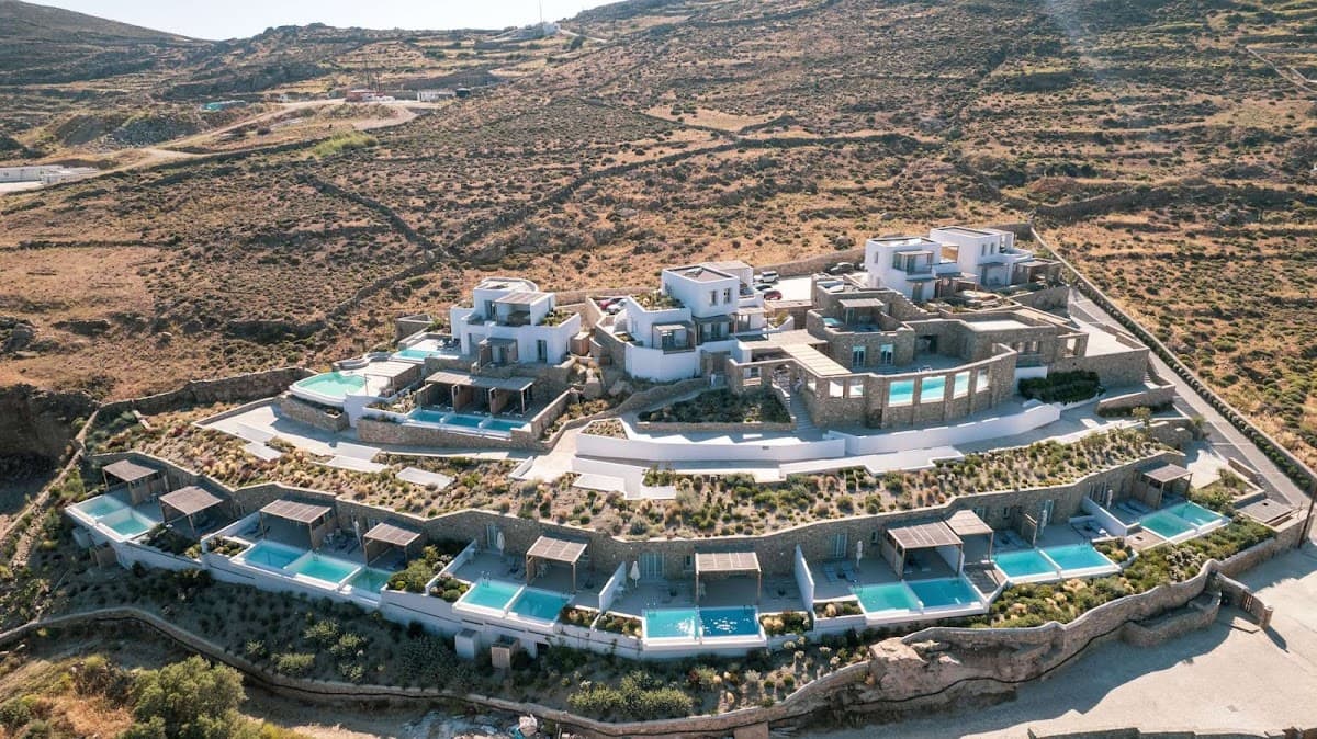 Radisson Blu Euphoria Resort, Mykonos: destination wedding venue in Mikonos 846 00, Greece