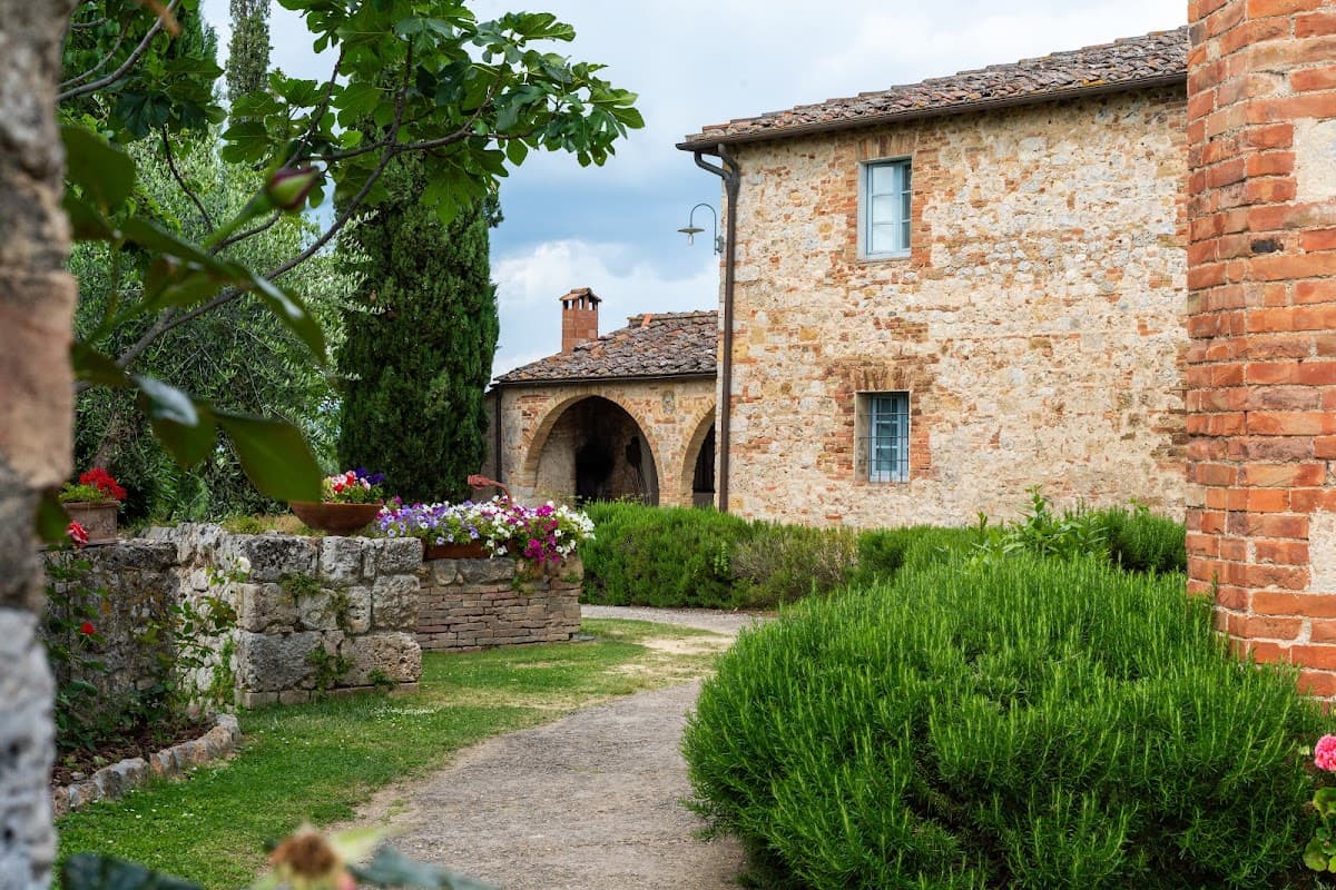 Relais Castel Bigozzi — destination wedding venue in 53035 Strove SI, Italy