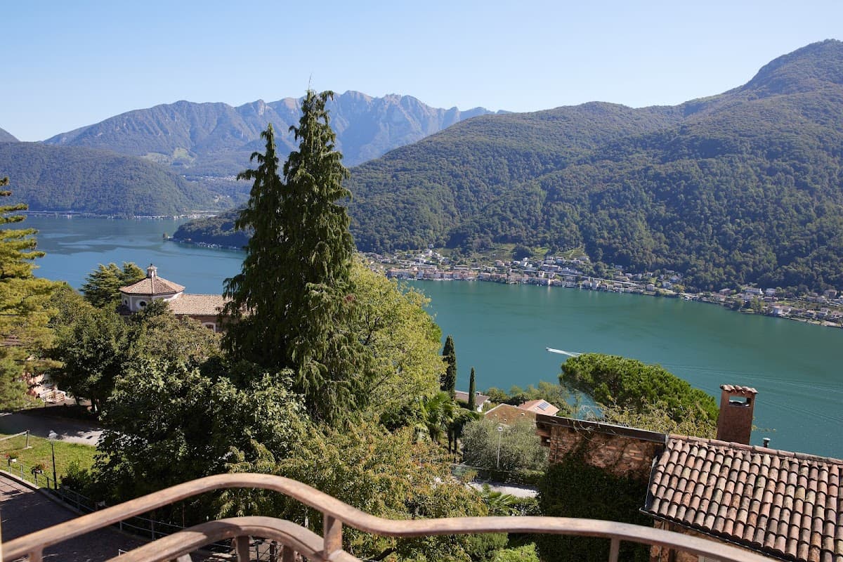 Relais Castello di Morcote: destination wedding venue in 6921 Vico Morcote, Switzerland