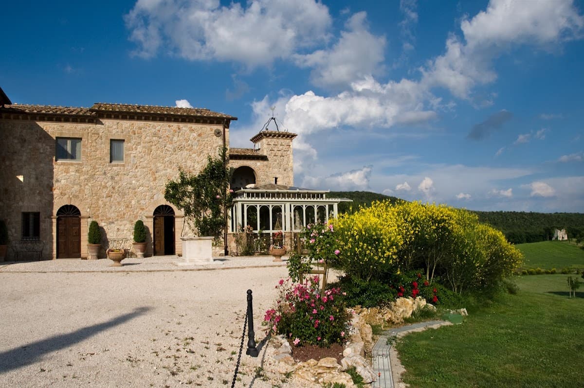Relais la Tenuta del Gallo: destination wedding venue in 05022 Macchie TR, Italy