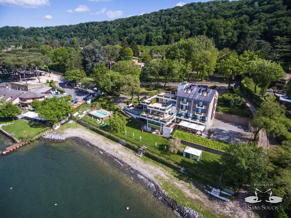 Relais Sans Souci and Spa: destination wedding venue in 01037 Ronciglione VT, Italy