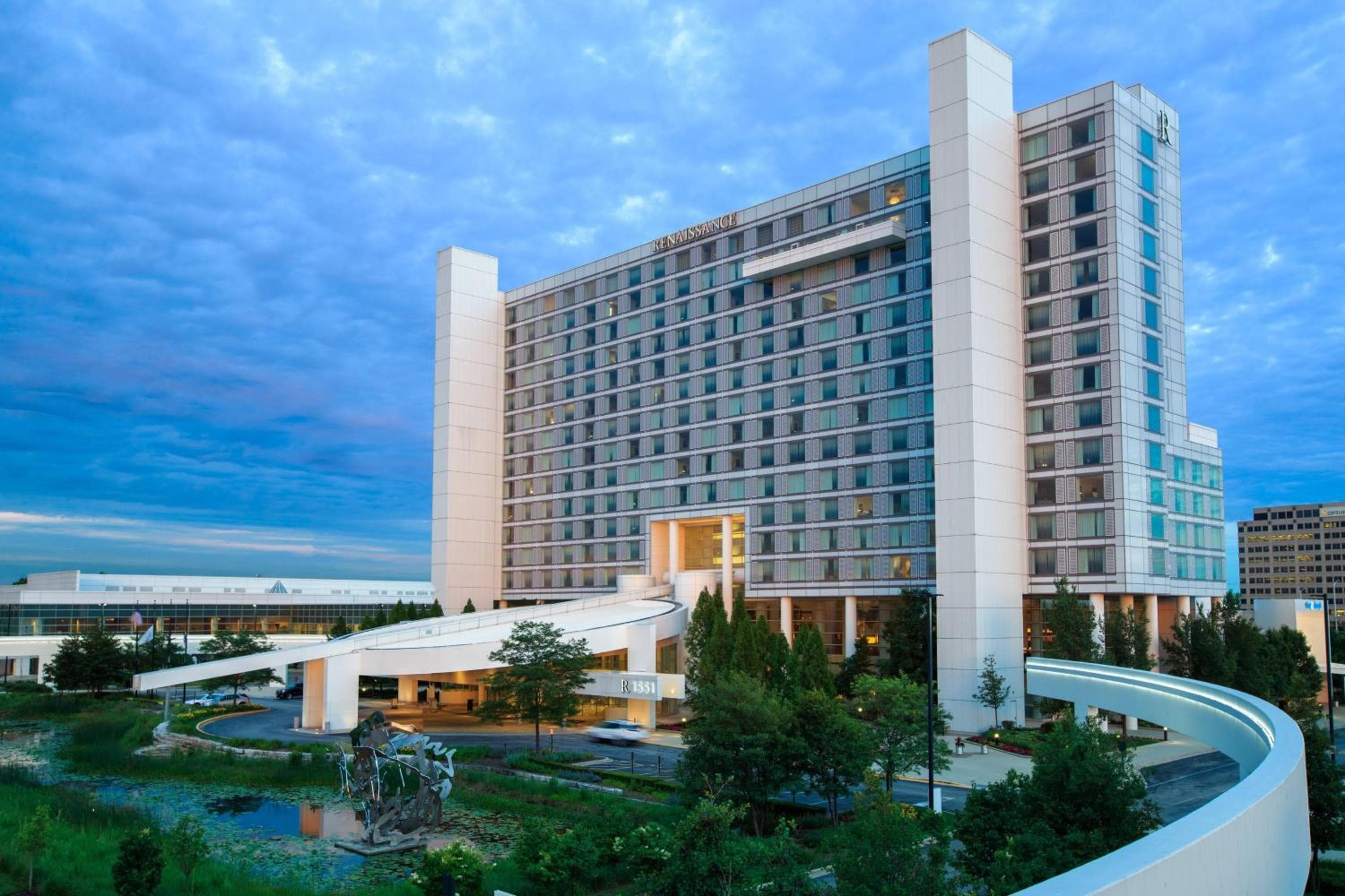 Renaissance Schaumburg Convention Center Hotel, wedding venue in Schaumburg, United States