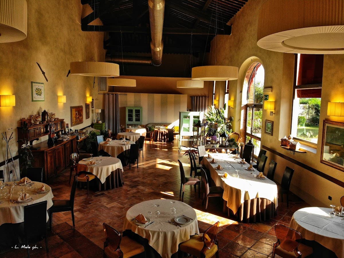 Ristorante La Limonaia di Villa Senni a Scarperia e San Piero - Specialità Bistecca Fiorentina e Tortelli nel Mugello: destination wedding venue in 50038 Scarperia e San Piero FI, Italy