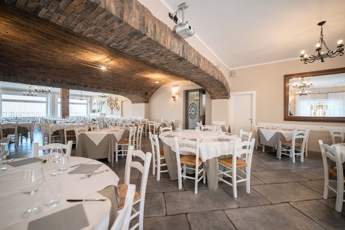 Ristorante La Madonnina di Barni — destination wedding venue in 22030 Barni CO, Italy