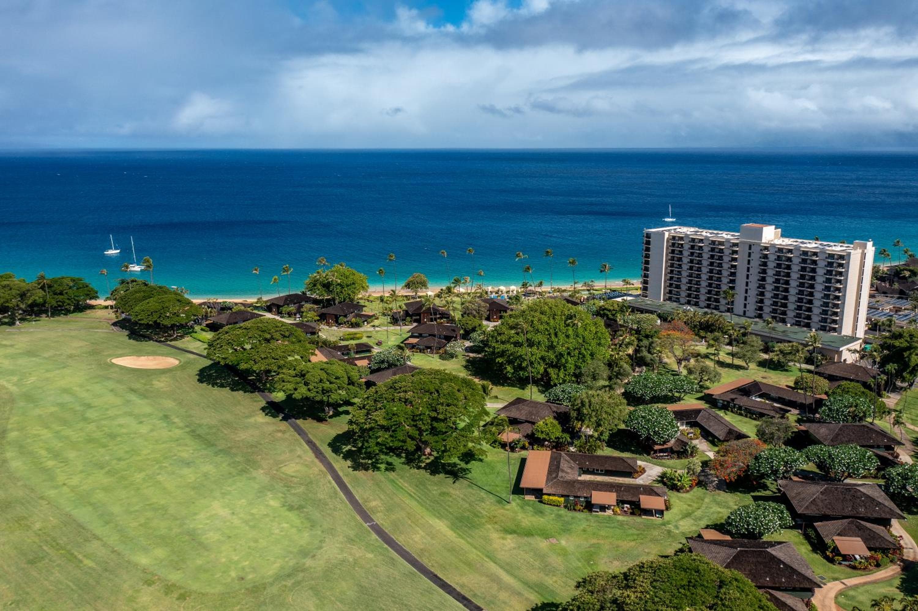 Royal Lahaina Resort & Bungalows, wedding venue in Lahaina, United States
