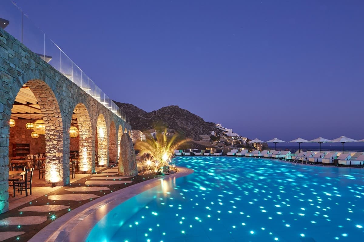 Royal Myconian - Leading Hotels of the World: destination wedding venue in Mikonos 846 00, Greece