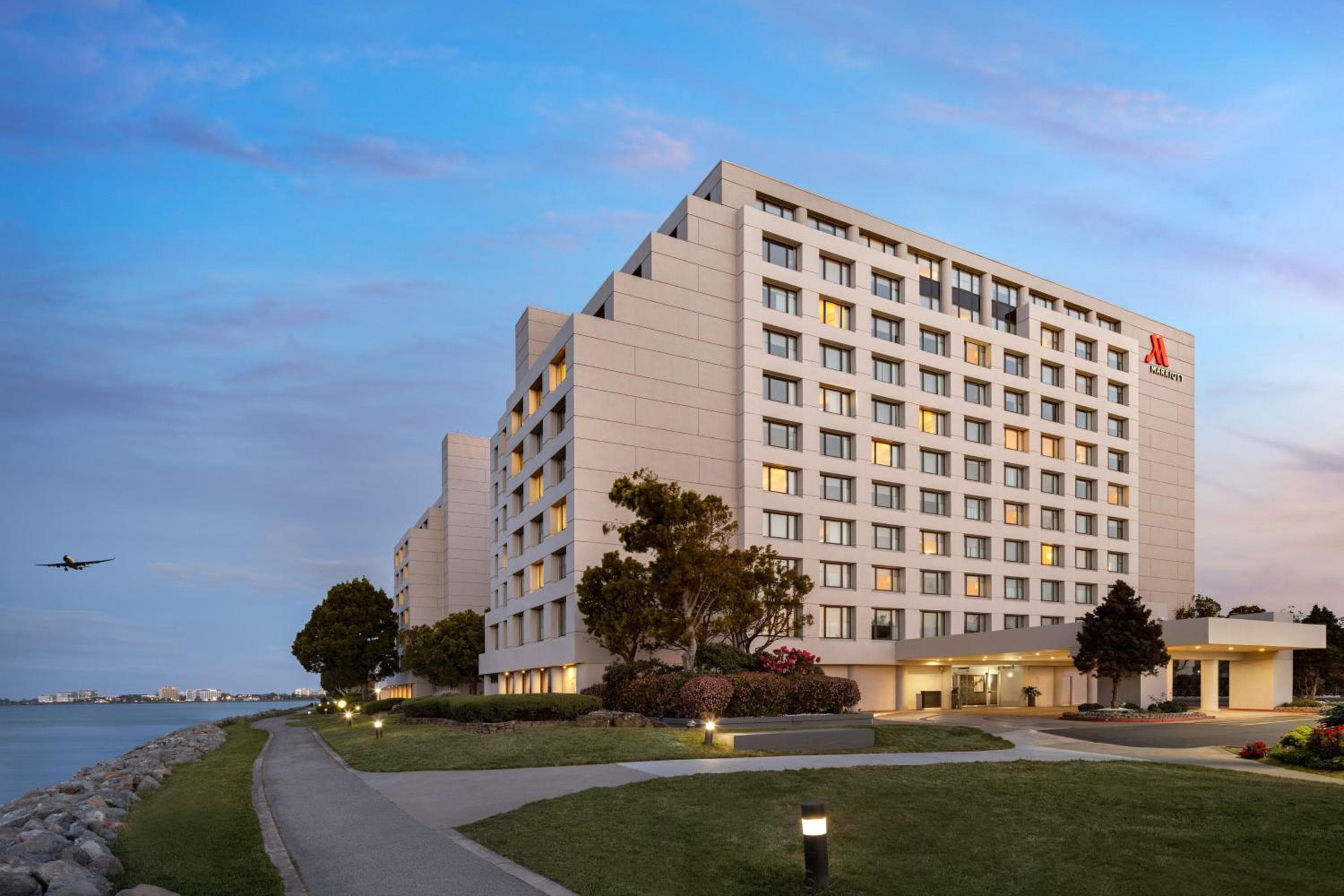 San Francisco Airport Marriott Waterfront, wedding venue in Burlingame, United States