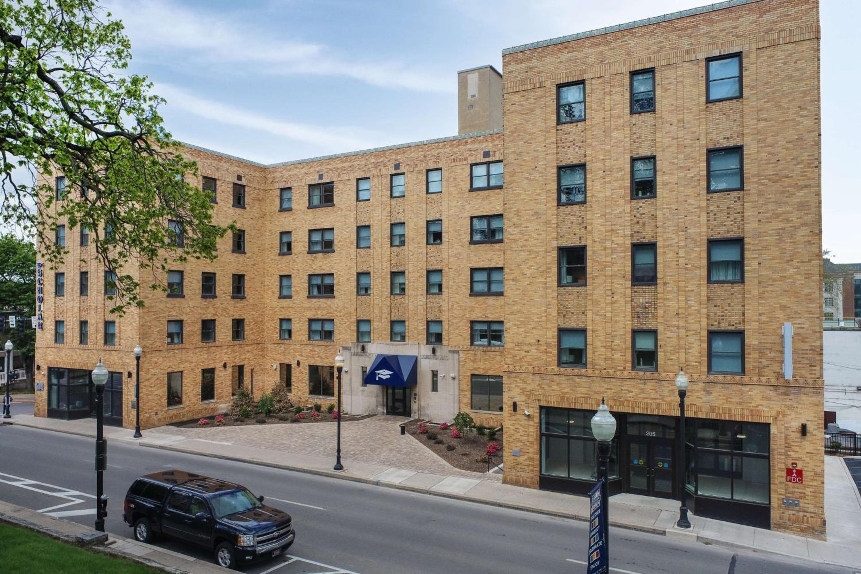 Scholar State College, Tapestry Collection by Hilton, wedding venue in State College, United States