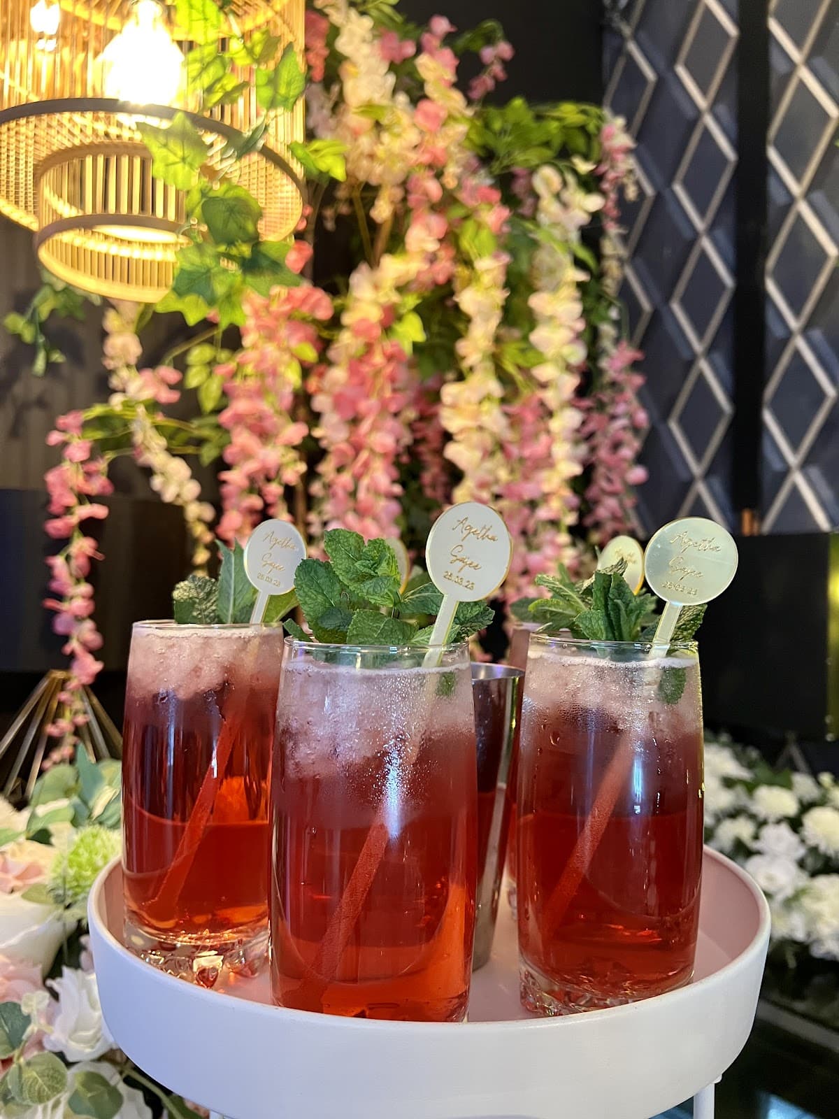 Sen Sabai Salle de Réception — destination wedding venue in 77400 Saint-Thibault-des-Vignes, France