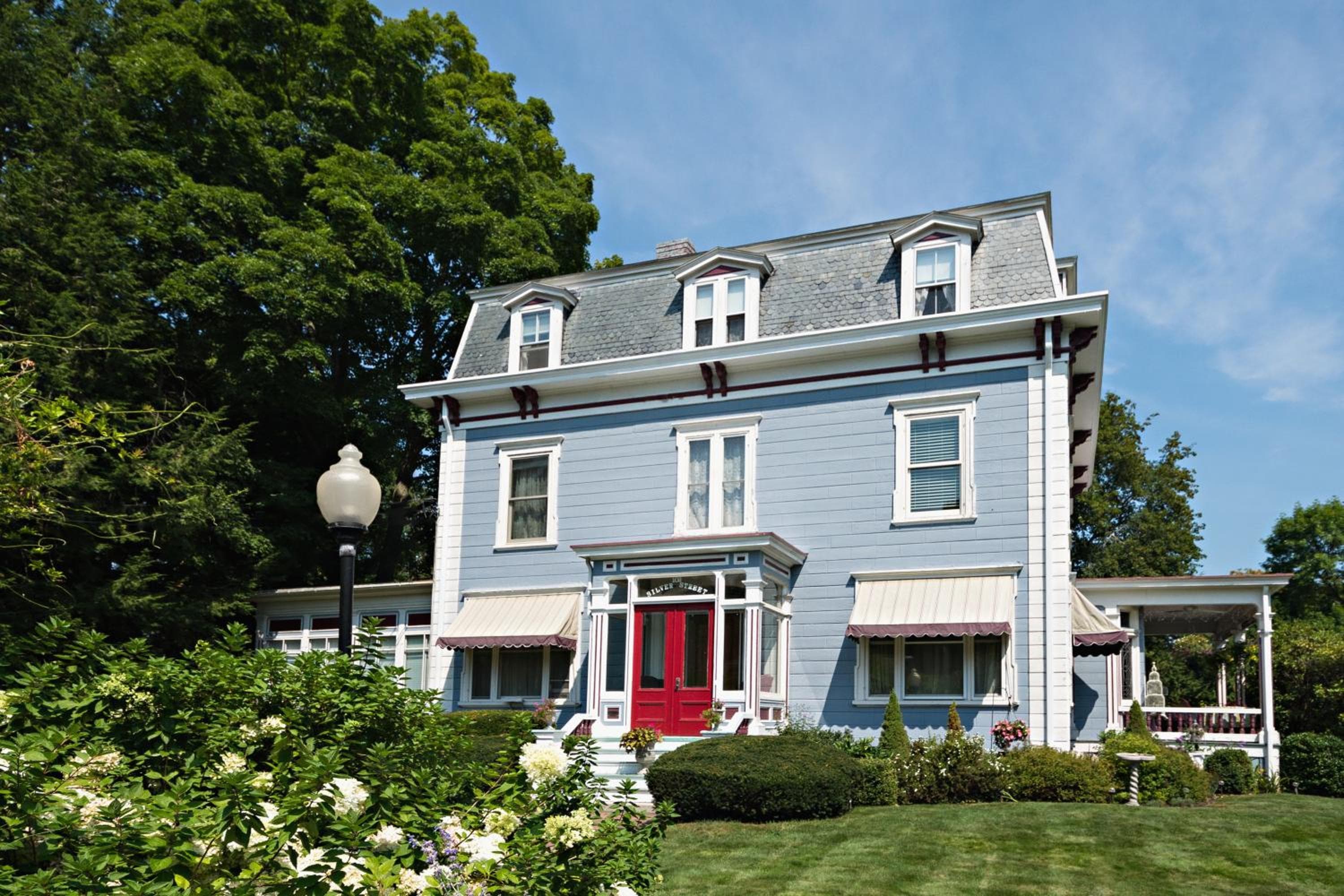 Silver Fountain Inn, wedding venue in Dover, United States