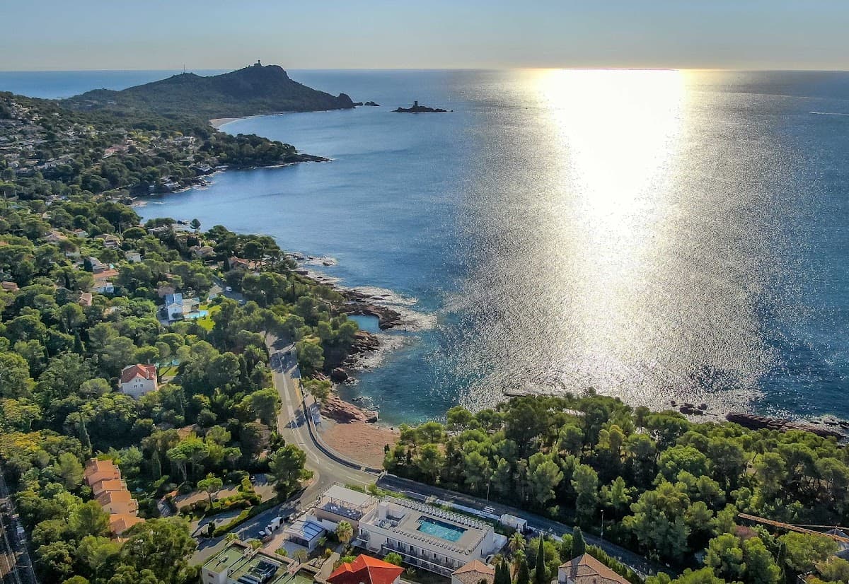 SOWELL Hôtels La Plage: destination wedding venue in 83700 Saint-Raphaël, France