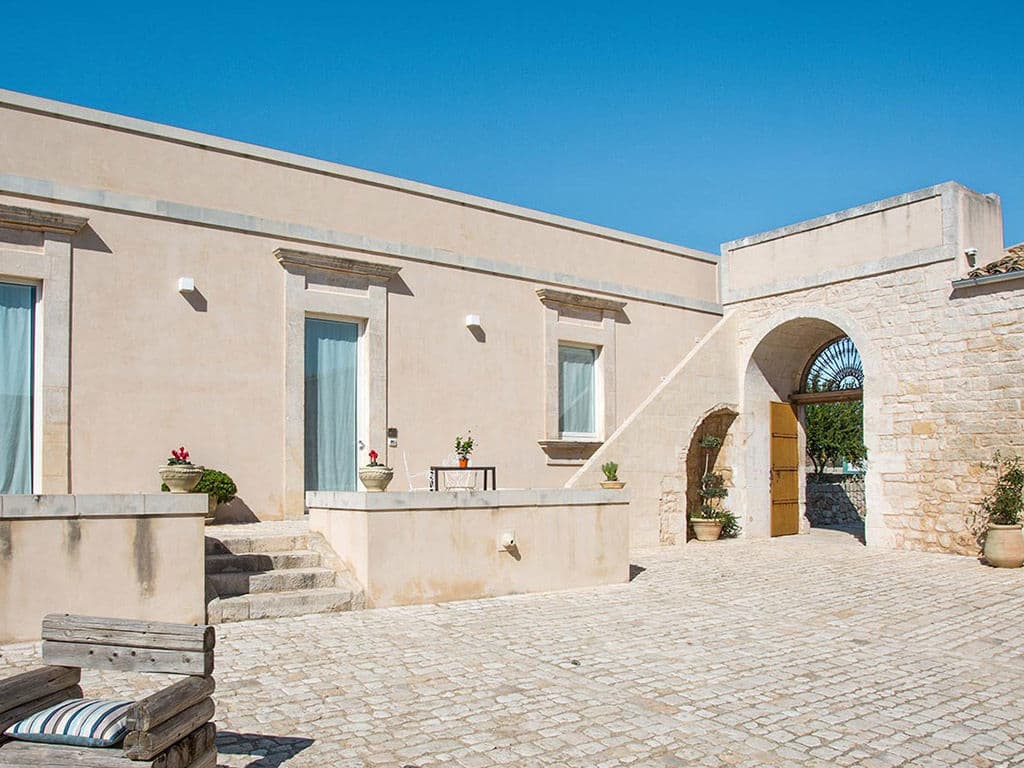 Stacci Rural Resort — destination wedding venue in 97015 Cannizzara RG, Italy