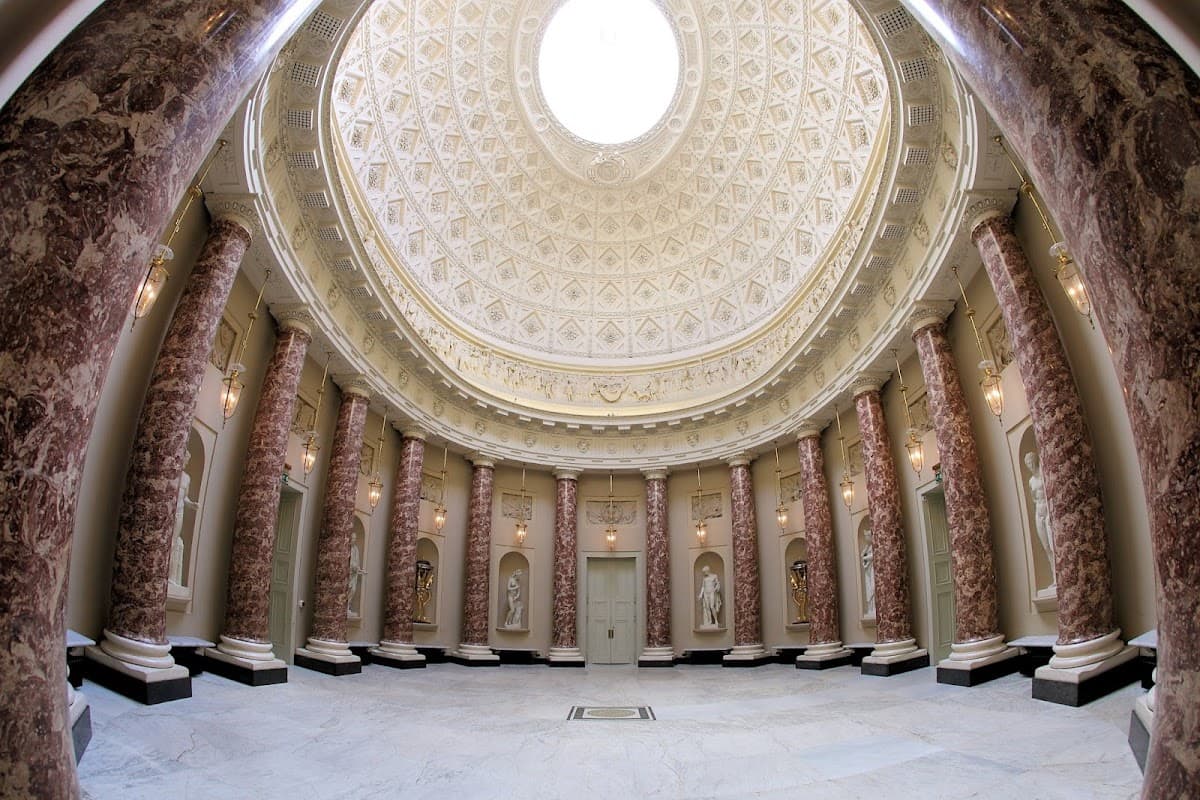 Stowe Venue Hire: destination wedding venue in Buckingham MK18 5EH, UK