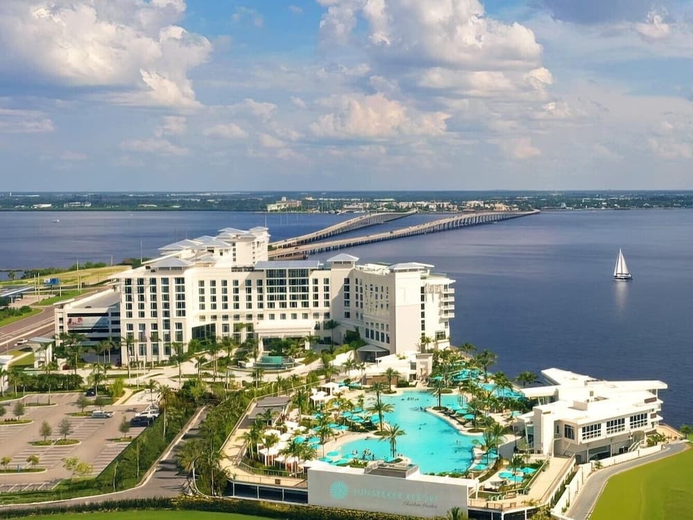 Sunseeker Resort Florida Gulf Coast, Curio Collection Hilton, wedding venue in Charlotte Harbor, United States