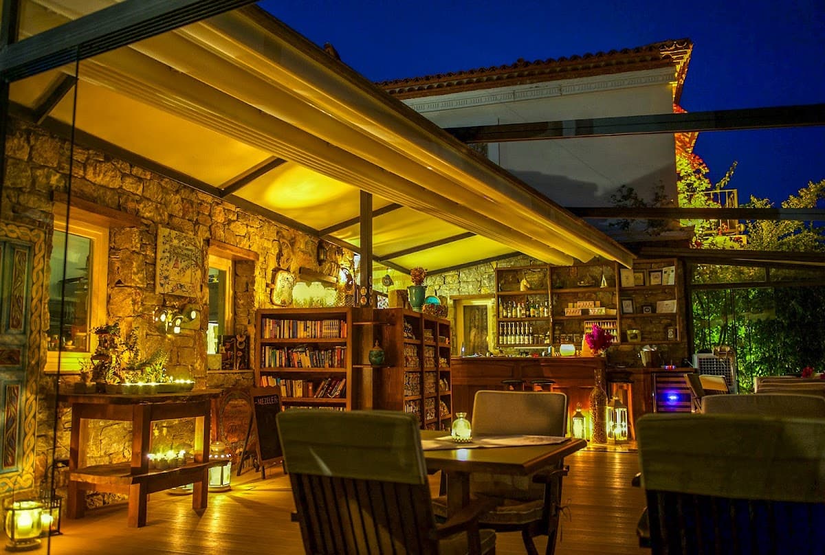 Swan Lake Boutique Hotel Selimiye — destination wedding venue in 48700 Marmaris/Muğla, Türkiye