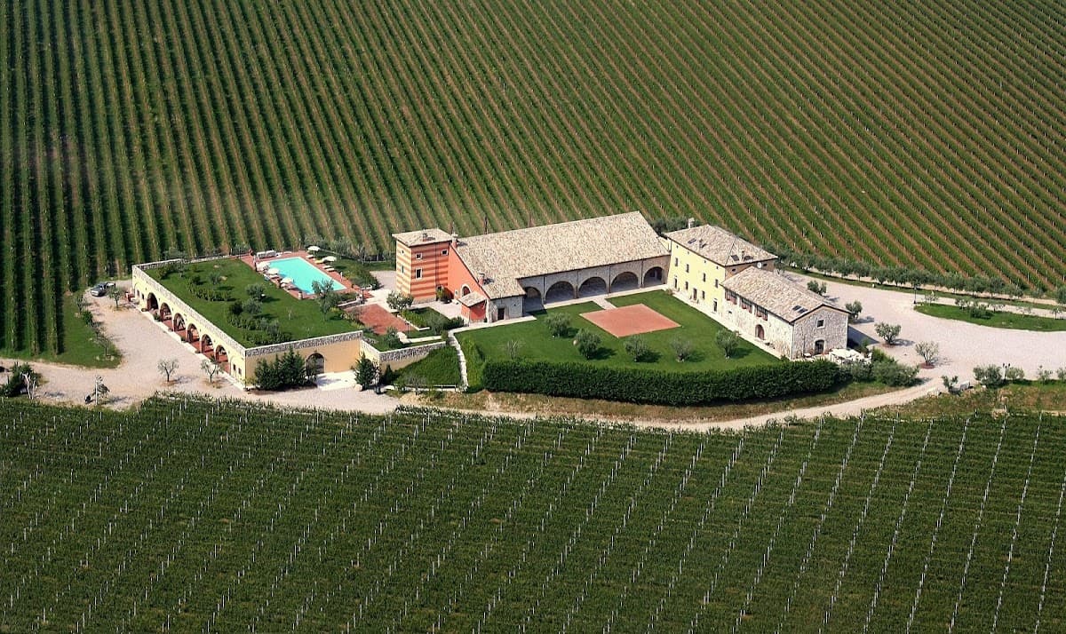 Tenuta La Presa: destination wedding venue in 37013 Caprino Veronese VR, Italy
