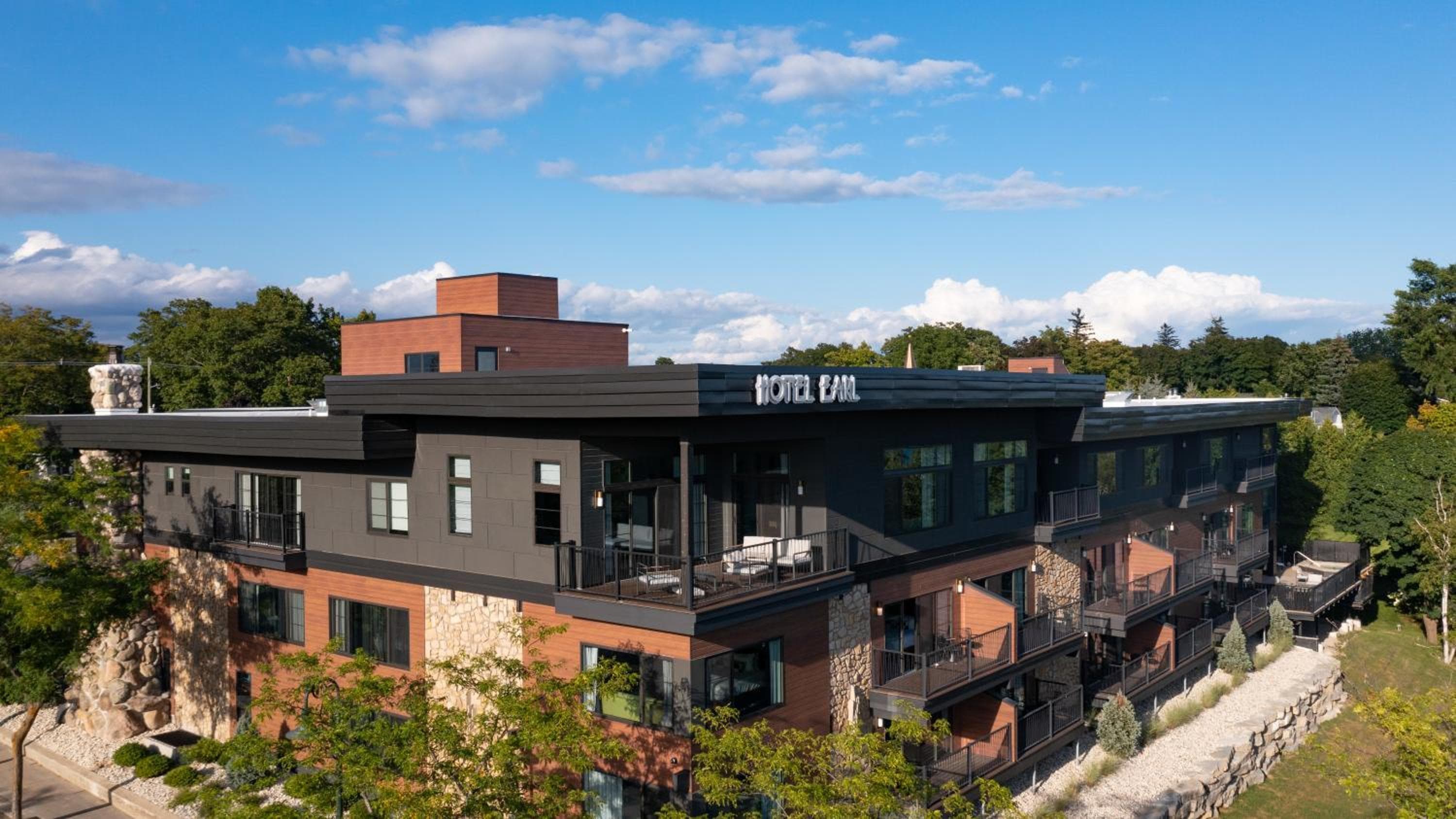 The Earl of Charlevoix, wedding venue in Charlevoix, United States