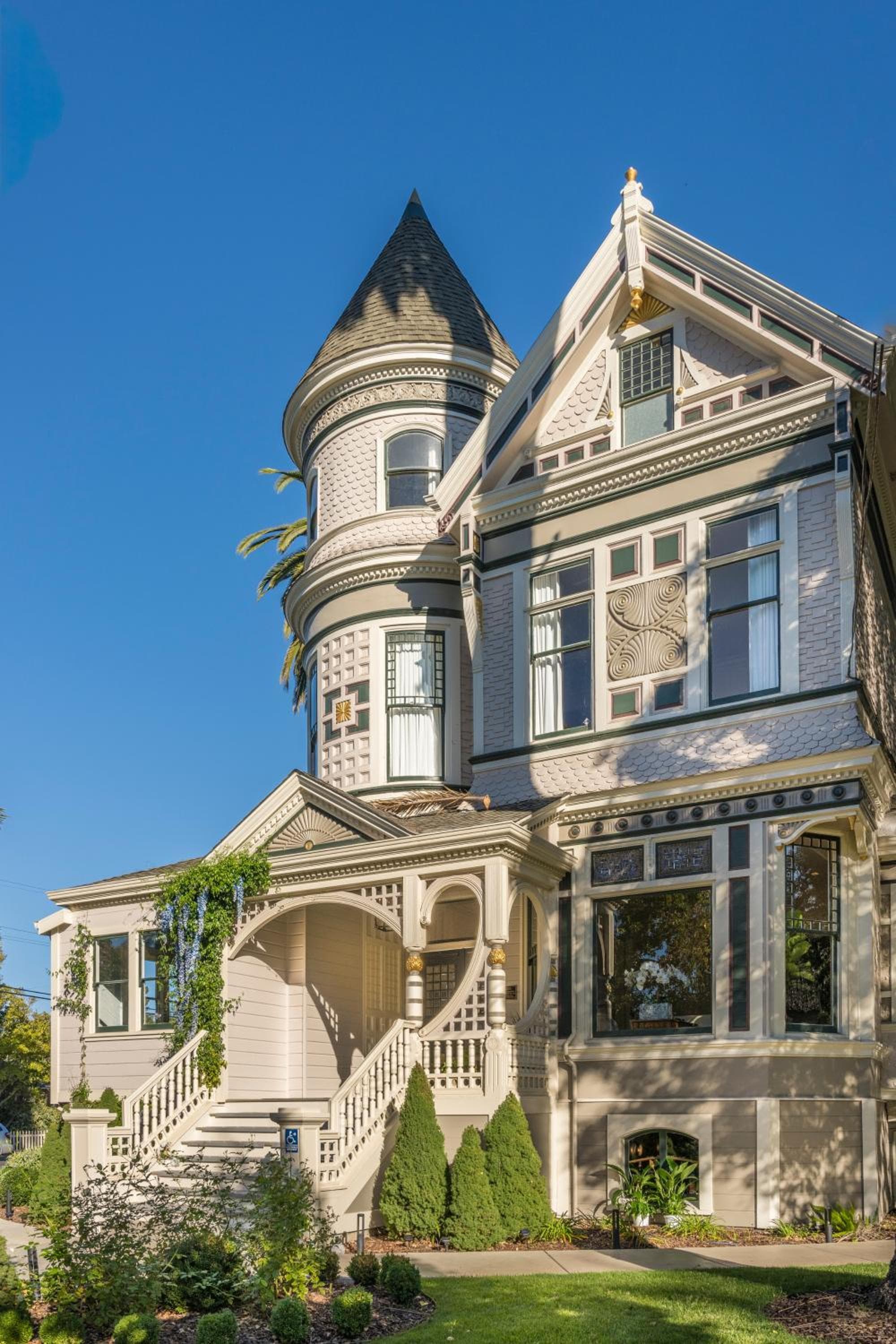 The George - Luxury Boutique Inn, wedding venue in Napa, United States