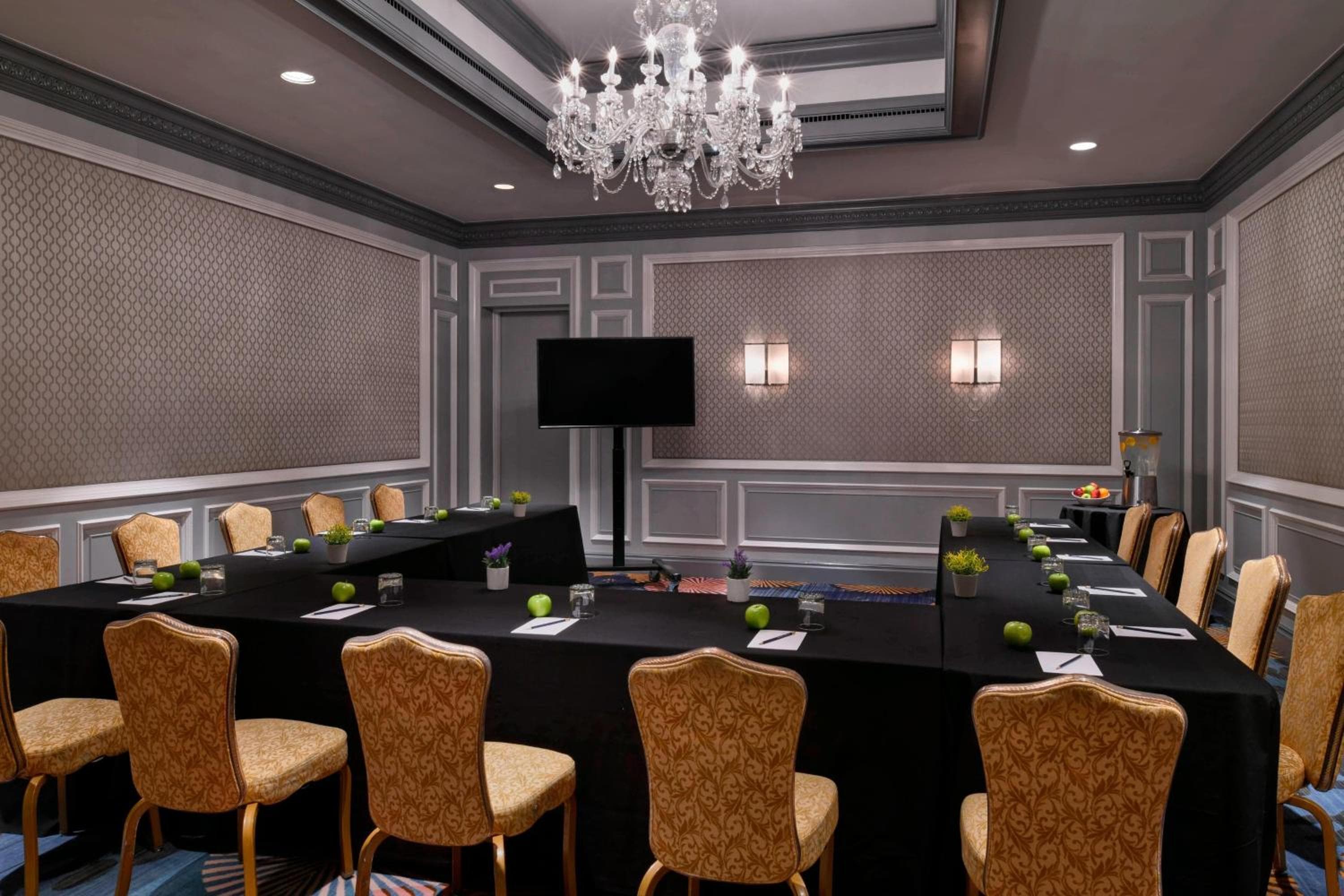 The Henry, Autograph Collection, wedding venue in Dearborn, United States