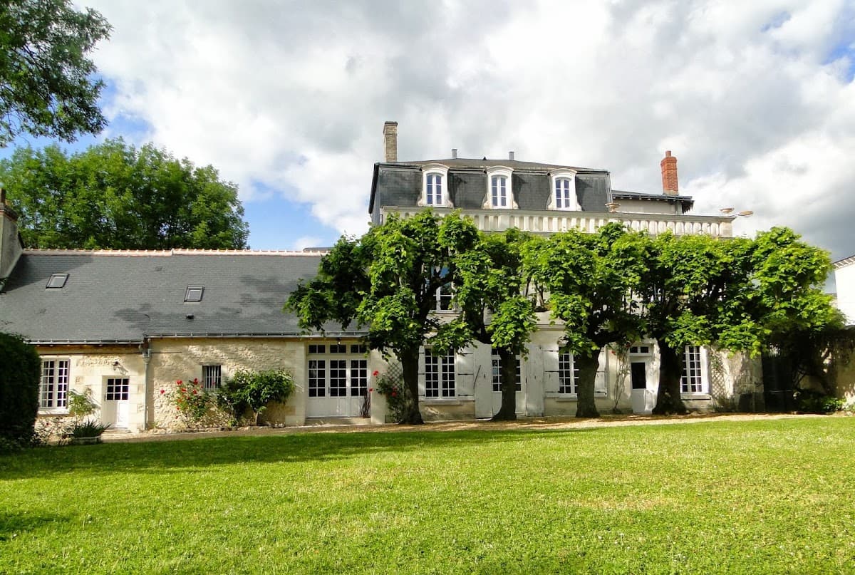 The Heraudiere bed and breakfast: destination wedding venue in 37100 Tours, France