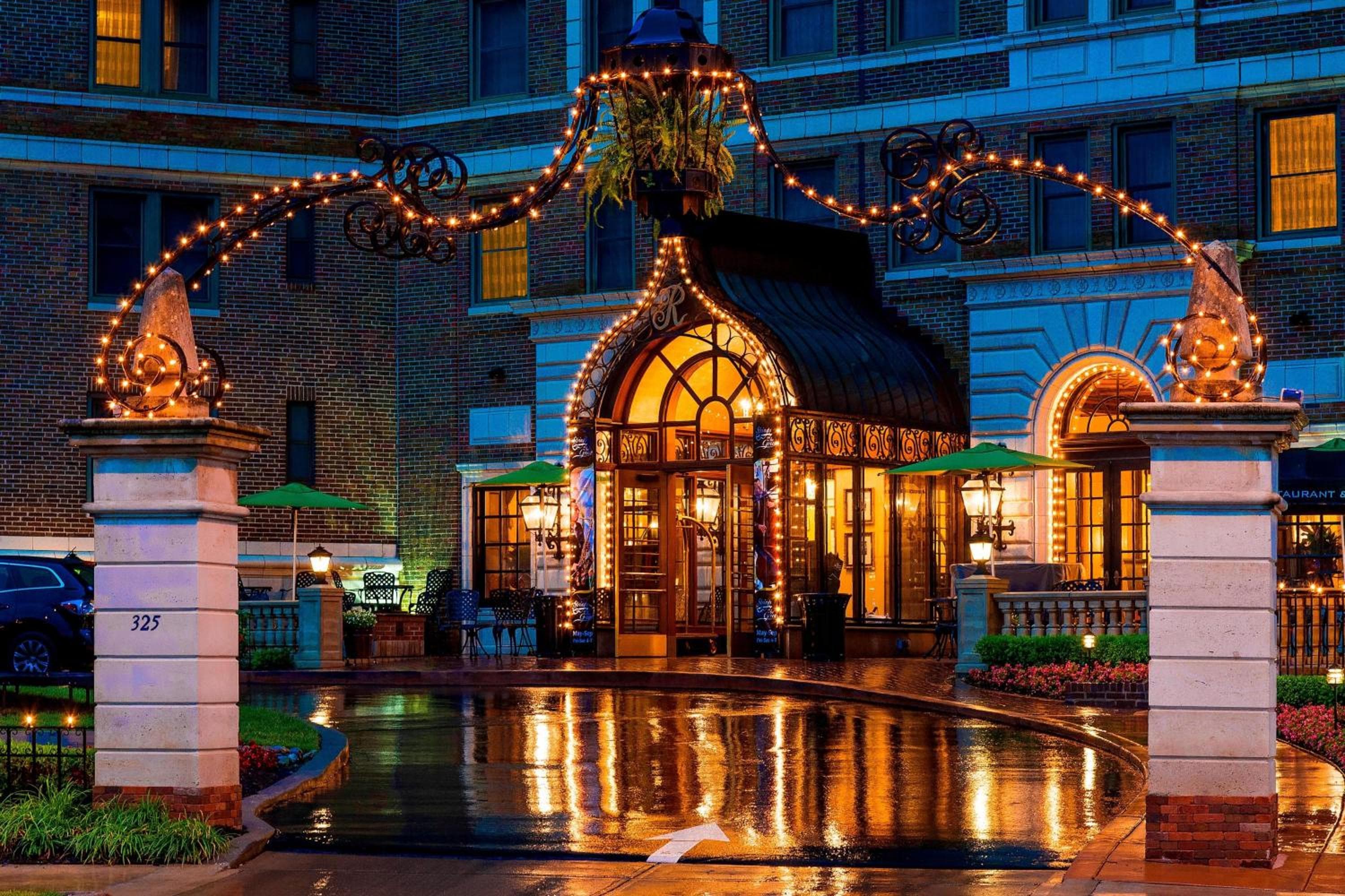 The Raphael Hotel, Autograph Collection, wedding venue in Kansas City, United States
