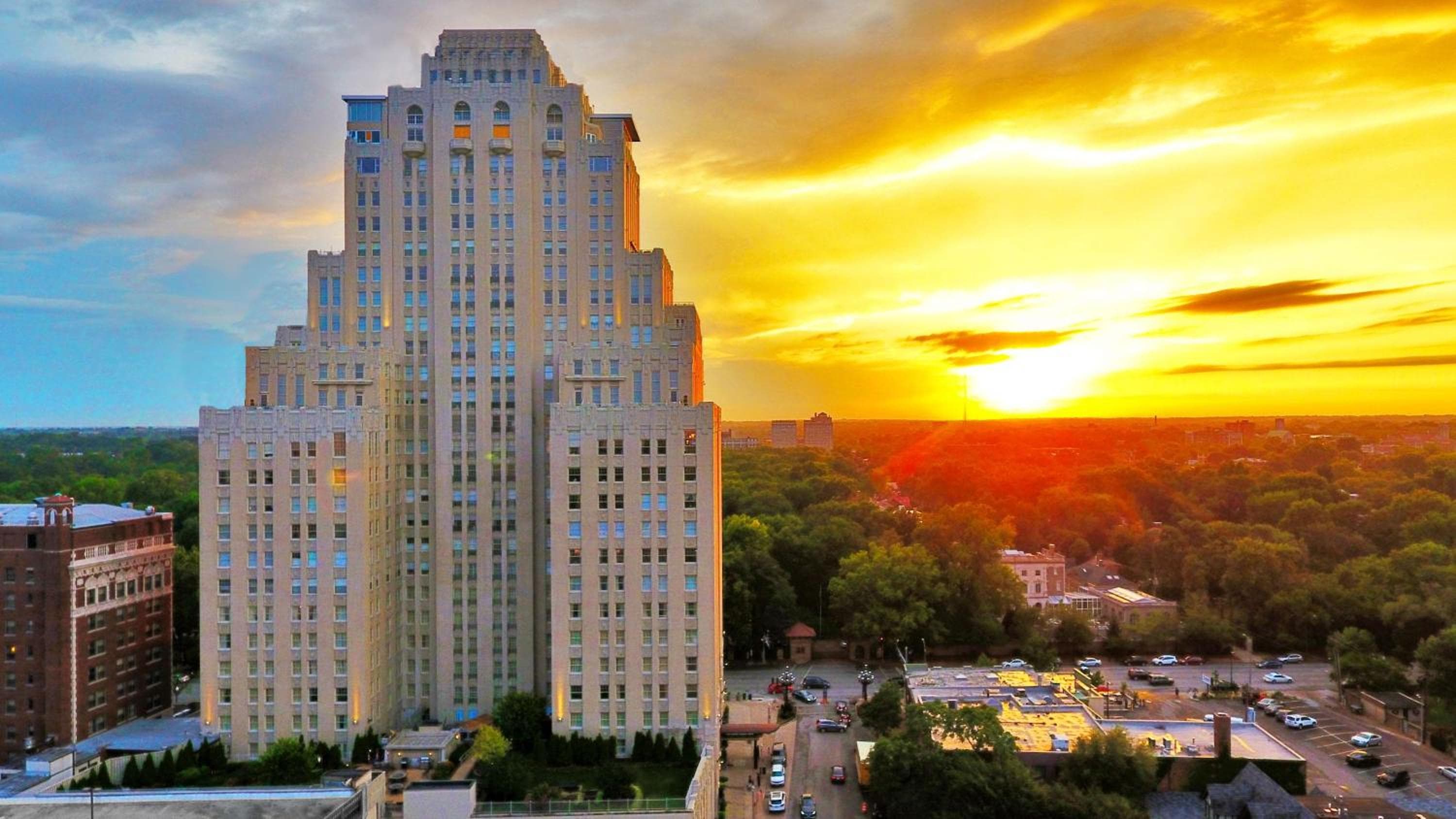 The Royal Sonesta Chase Park Plaza St Louis, wedding venue in St. Louis, United States
