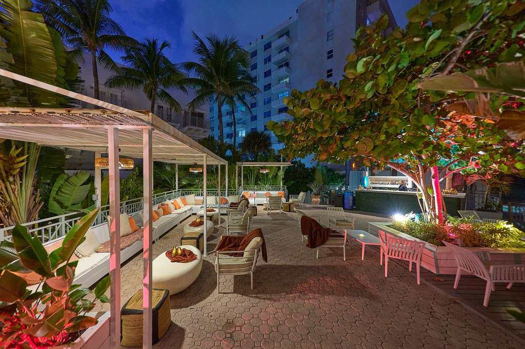 The Savoy Hotel & Beach Club ~ Miami Beach: destination wedding venue in FL 33139, USA